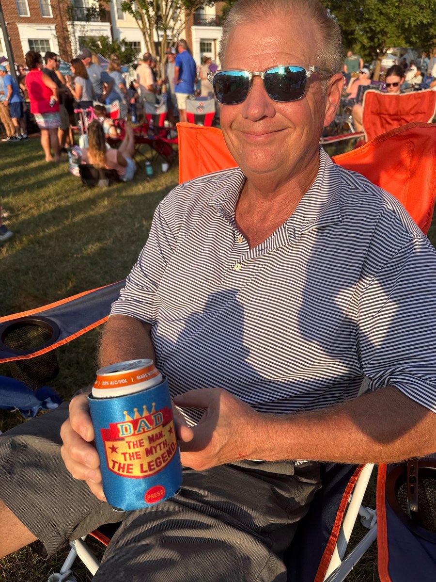 ldmcquain's tweet photo. Happy Father’s Day to the best Daddy, hubby, and best friend a girl could ask for! #bubbakent #daddysgirl #themanthemyththelegand#carleysdad #luckygirls @kentmcquain https://t.co/41YUaLBKLO