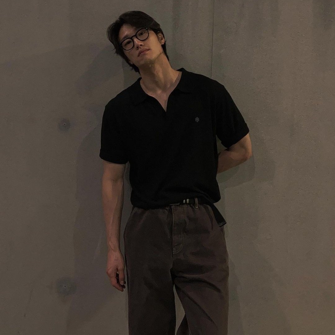 -𝕷𝖔𝖈𝖐𝖆𝖗𝖙 𝕰𝖑𝖎-

_-_— Am I seductive —_-_

#seductivesunday