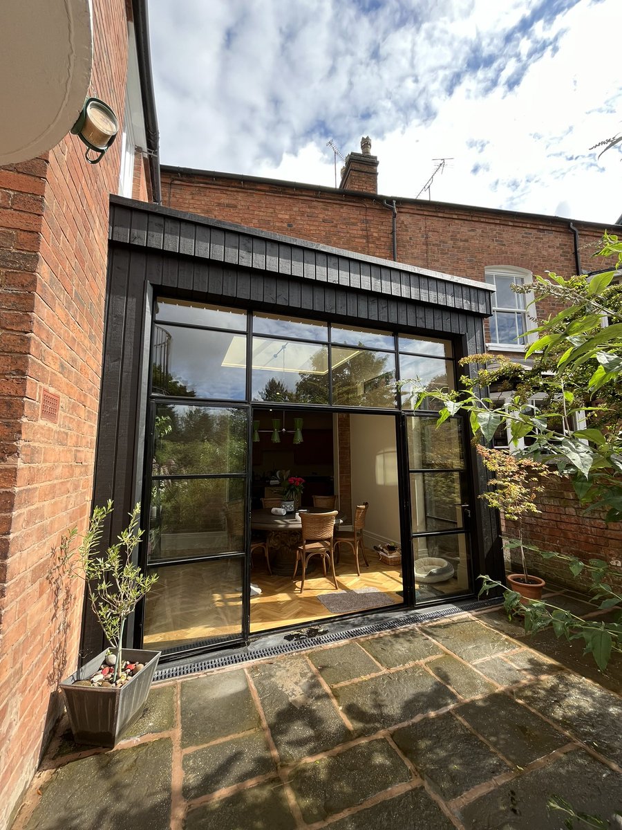 SlabDesignUnion's tweet photo. Yew Tree Road hits practical completion! 👏👏👏 #renovation #architecture #smallsite #smallsites #architect #building #engineering #construction #resi #residential #residentialdesign #materials #space #form #extensions #onsite #site #sitework #crittall #interiordesign https://t.co/kd7RGSr2PT