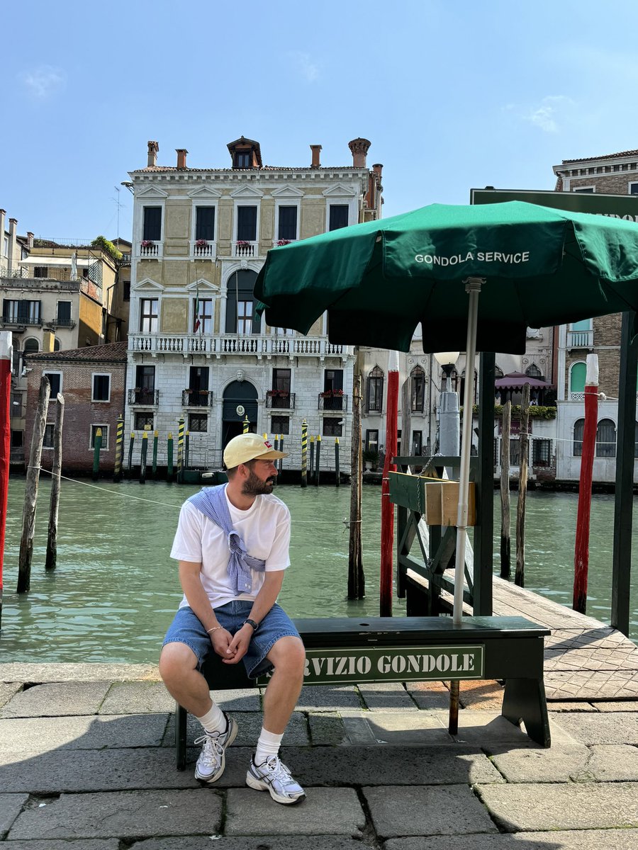 GONDOLA SERVICE 🛎️