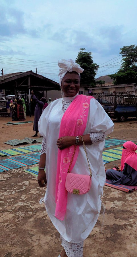 cece_haus's tweet photo. @Everythingkaffy rocked CeCe to Eid again🥰. Thanks you beautiful sis for always repping my brand❤️🤩

#ClientsCam https://t.co/v08WGwhExy