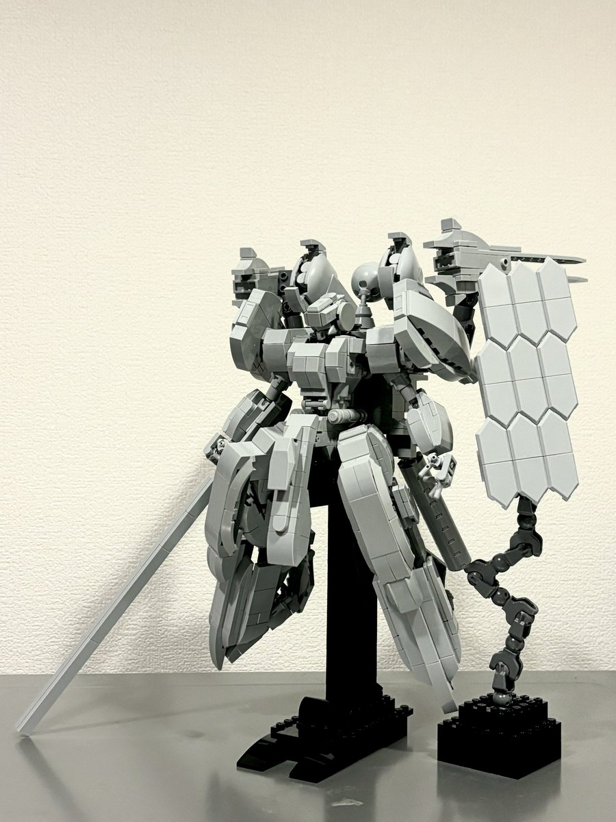 制作過程でこんな形だった時もあった
#LEGO #レゴ #レゴロボ #legomech