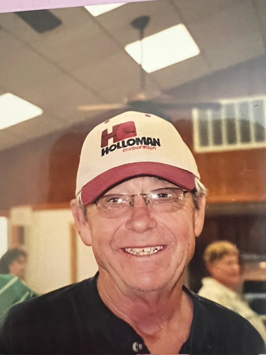 collinyoung23's tweet photo. Happy Heavenly Father's Day Padre. Miss you everyday. https://t.co/kcYYuf55Bs