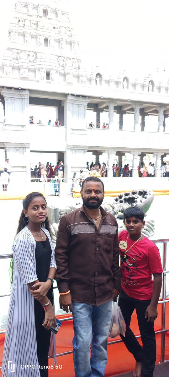 NarlaShekar's tweet photo. నాన్నకు ప్రేమతో హ్యాపీ ఫాదర్ డే శుభాకాంక్షలు https://t.co/dIJFQuELZI