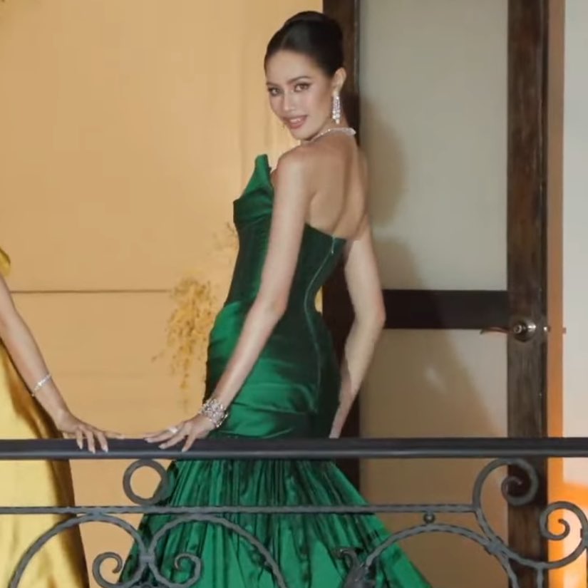 กุกิ้ดดดดดด โอปอลคือสุดดดดอิเหี้ยสวยอึ้ง สวยจึ้ง เครื่องหน้าเริ่ด เดินเริ่ดด จริตแบบอ้ยยยย ยิ้มทีสว่างวาบ  #MissUniverseThailand2024