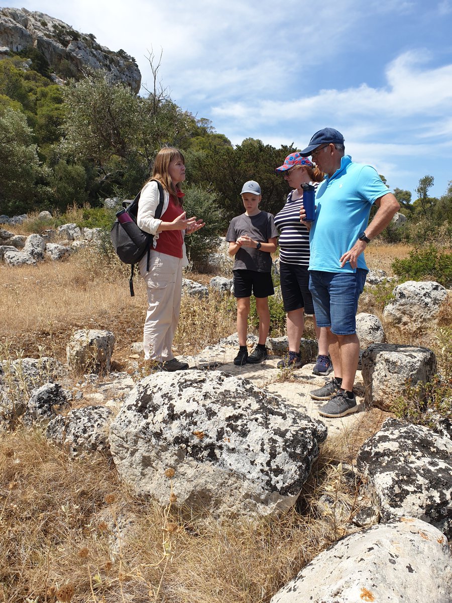 Wonderful morning spent with the Australian Ambassador to Greece, Alison Duncan, and her family being shown around the Heraion and surrounding archaeological areas of Perachora by our amazing director of the PPAP, <a href="/SusanLupack/">Susan Lupack</a>. <a href="/mq_arts/">MQ Faculty of Arts</a> <a href="/mq_dha/">Macquarie University History and Archaeology</a> <a href="/AusAmbAthens/">Alison Duncan</a>