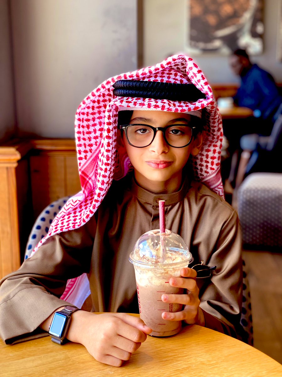 إلى أهلي واصدقائي وأحبابي
#عيد_الأضحى مبارك عليكم
#عيدكم_مبارك كل عام وأنتم بخير وصحة وسعادة
ولدكم وأخوكم الصغير المحب لكم محمد
#لندن 🌴🇬🇧