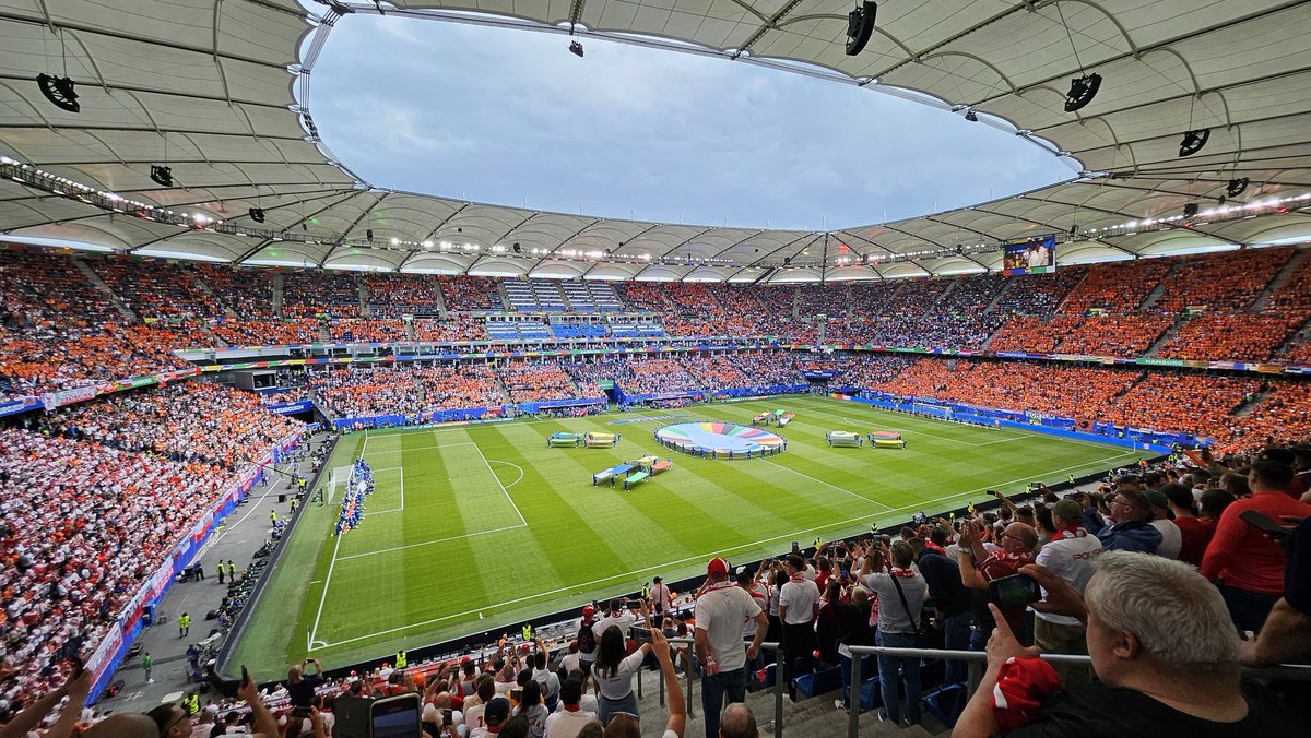 razpol's tweet image. 