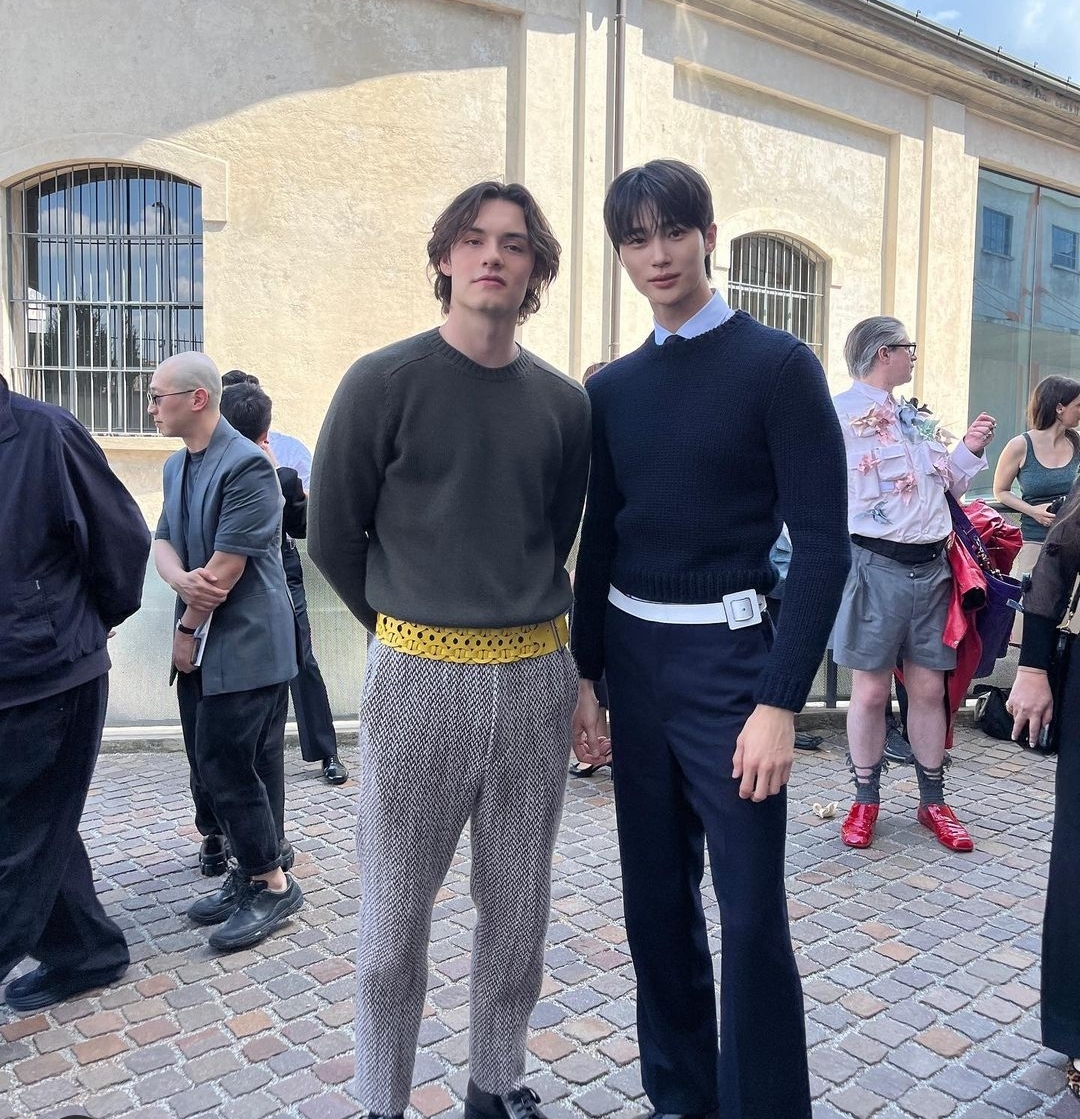 westenthu's tweet image. wst Louis Partridge spotted with Byeon Woo Seok yesterday 😭