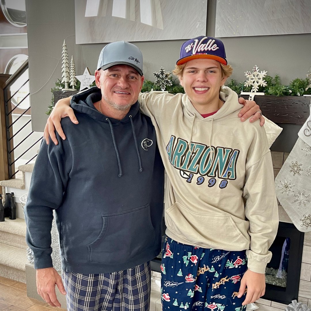 BlufishDesign's tweet photo. Wishing a very Happy Father's Day to all the amazing dads out there! 🎉💙🐟 A special shoutout to all our Blufish dads—thank you for all you do. https://t.co/49qMwUZ0uV