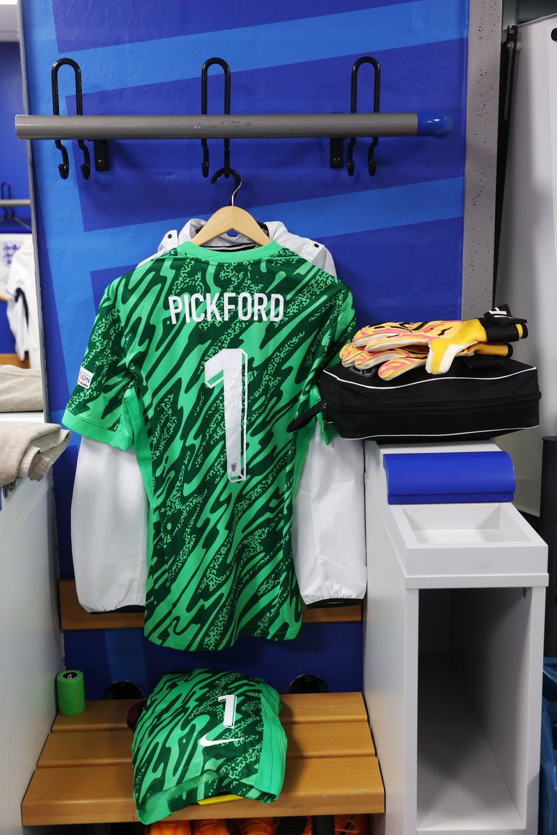 🏴󠁧󠁢󠁥󠁮󠁧󠁿#️⃣1️⃣