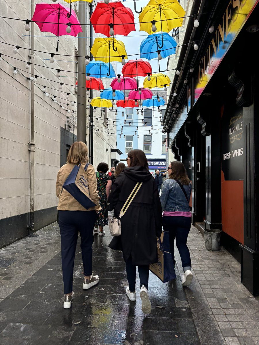 I did the Enniskillen Taste Experience yesterday, it’s amazing 🤩 I would highly recommend it. Great food, drinks &amp; craic from our guide Mark  👍 #friends #Enniskillen #lakelands #Fermanagh #DiscoverNI <a href="/EknTasteExp/">EnniskillenTasteExperience</a>