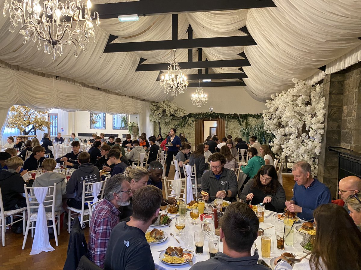 #felstedDofE we arrived safely and now having our last supper before expeditions begin! #DofE <a href="/HeadFelsted/">FelstedHead</a>
