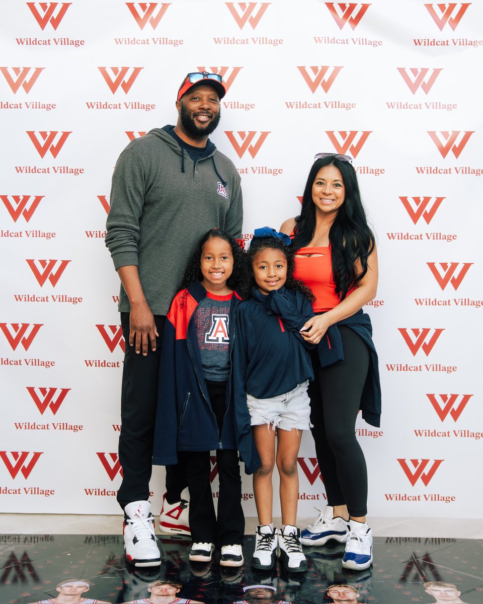 ArizonaAssist's tweet image. Hey Wildcat dads, Happy Father’s Day! Don’t miss out on celebrating your old man today with an exclusive 20% off code: FATHERS-DAY-20 at ArizonaAssist.com. Cheers to all the awesome fathers in the Wildcat community! #ArizonaAssist #EliteTakesAllOfUs #OneLove #BearDown 🐻⬇️