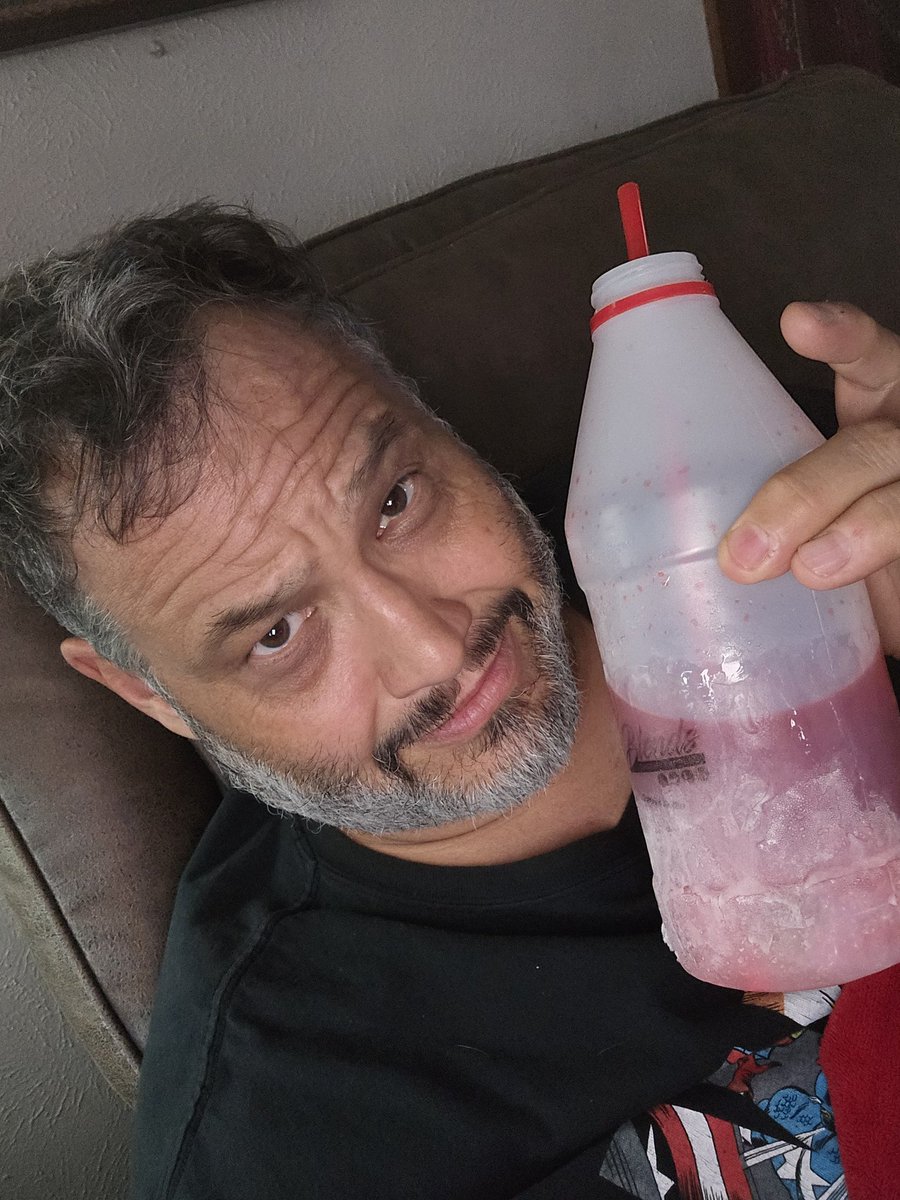 trekker21's tweet photo. How wasted will I be after 32oz of daiquiri?

#FathersDay #Daquiri #WastedOnSunday https://t.co/rpI0q04JOf