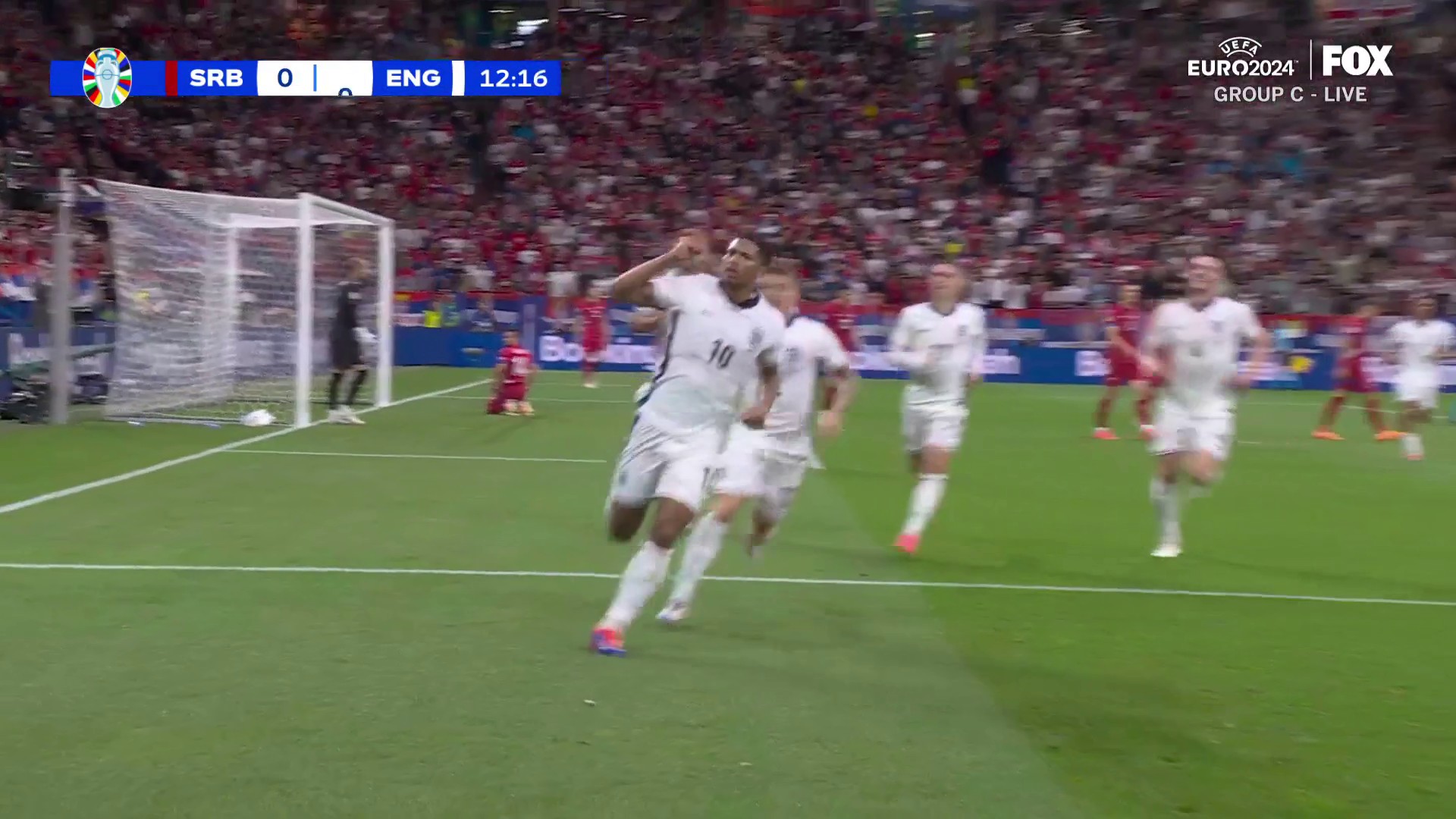 JUDE BELLINGHAM FINDS THE BACK OF THE NET 🏴󠁧󠁢󠁥󠁮󠁧󠁿🙌England takes a 1-0 lead over Serbia 👏