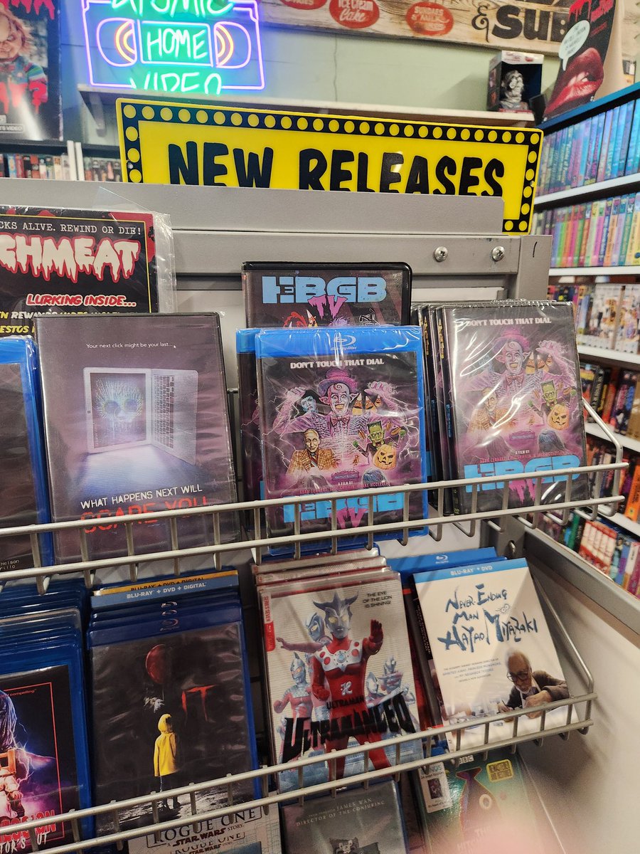 At American Daydream in York! <a href="/hebgbtv/">HeBGB TV</a> <a href="/ChrisLaMartina/">Chris LaMartina</a> <a href="/JimmyRGeorge/">Jimmy George</a> @TalesFromTheKim