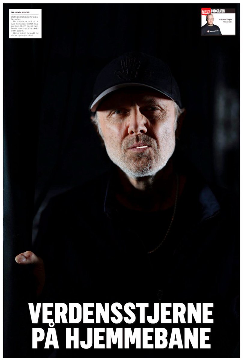 Jan Sommer (@jsjsfrede) on Twitter photo Verdensstjerne på hjemmebane
Det næstvigtigste i fotografiet er lys.
En lyskilde er nok til at lyse Metallica-trommeslager Lars Ulrich op og fastholde ham i et eftertænksomt øjeblik.
Det er enkelt og godt, og det er ugens pletskud. #metallica Verdensstjerne på hjemmebane
Det næstvigtigste i fotografiet er lys.
En lyskilde er nok til at lyse Metallica-trommeslager Lars Ulrich op og fastholde ham i et eftertænksomt øjeblik.
Det er enkelt og godt, og det er ugens pletskud. #metallica