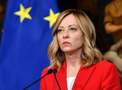 Pedrola51624238's tweet photo. Primera Ministra de Italia, Meloni:
Si Rusia no acepta nuestras condiciones haremos que se rinda..
No se rían que lo dijo en serio 🤭 🤭 🤭 🤭 🤭 🤭. https://t.co/TdXD770dlm