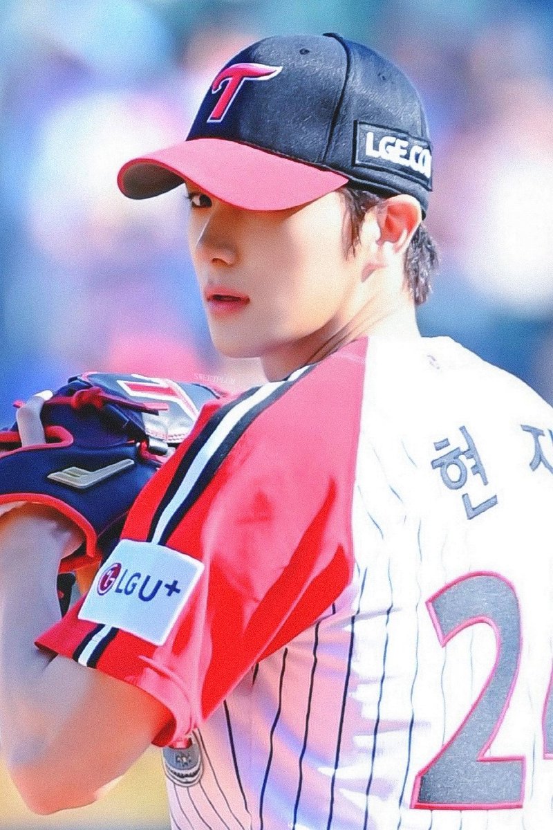 240616
#더보이즈 #현재
나 야구 좋아했네