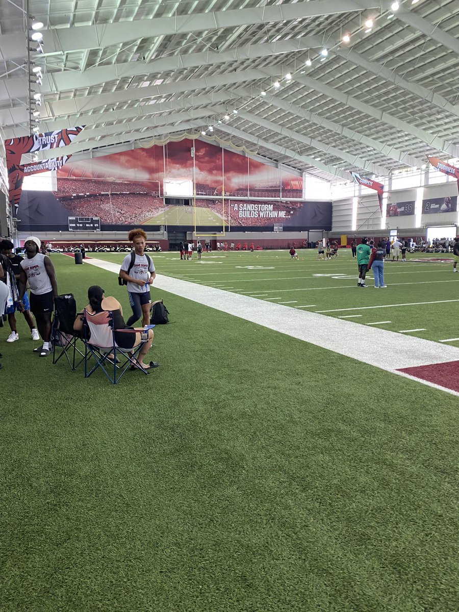 Chinua Ezeigbo (@chinuaezeigbo) on Twitter photo Had a great time yesterday <a href="/GamecockFB/">South Carolina Football</a> camp great work <a href="/coachfurrey/">Mike Furrey</a> @CCvikingFB <a href="/boosters_cchs/">CCHS Boosters</a> <a href="/CoachZachBev/">zach bevilacqua</a> Had a great time yesterday <a href="/GamecockFB/">South Carolina Football</a> camp great work <a href="/coachfurrey/">Mike Furrey</a> @CCvikingFB <a href="/boosters_cchs/">CCHS Boosters</a> <a href="/CoachZachBev/">zach bevilacqua</a>