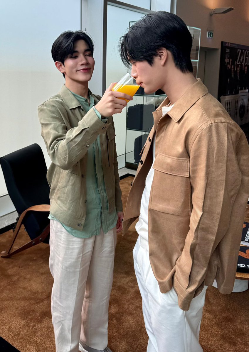 justafangirlita's tweet photo. they look gorgeous💗
#ZEGNAxGeminiFourth https://t.co/YuZMEvedHI