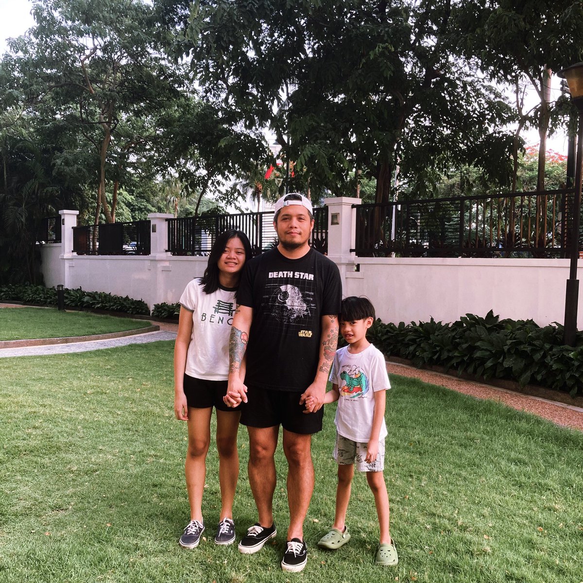 web3danaaa's tweet photo. happy father’s day baby daddyyyy @pjweb3 😆 thank you for always having my back and being the best role model for the kids 💜 we’re forever grateful for everything you do and sacrifices youve made for us. we love you, I love you 🤗 https://t.co/JGYJq2xo7c
