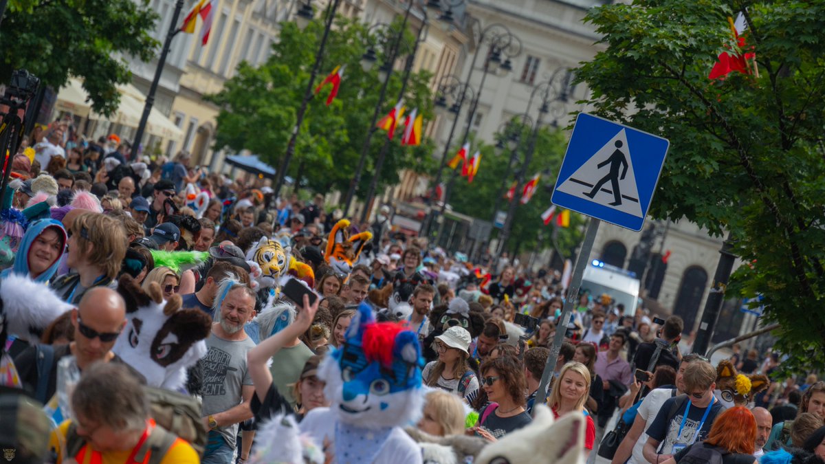 Mimo pogody w tym roku zaskoczyliście nas frekwencją. 😁

📸 - <a href="/RyanBlckpw/">Cheshire Ryan 🇵🇱 🏳️‍🌈</a>

#furry #fursuit #wfw24