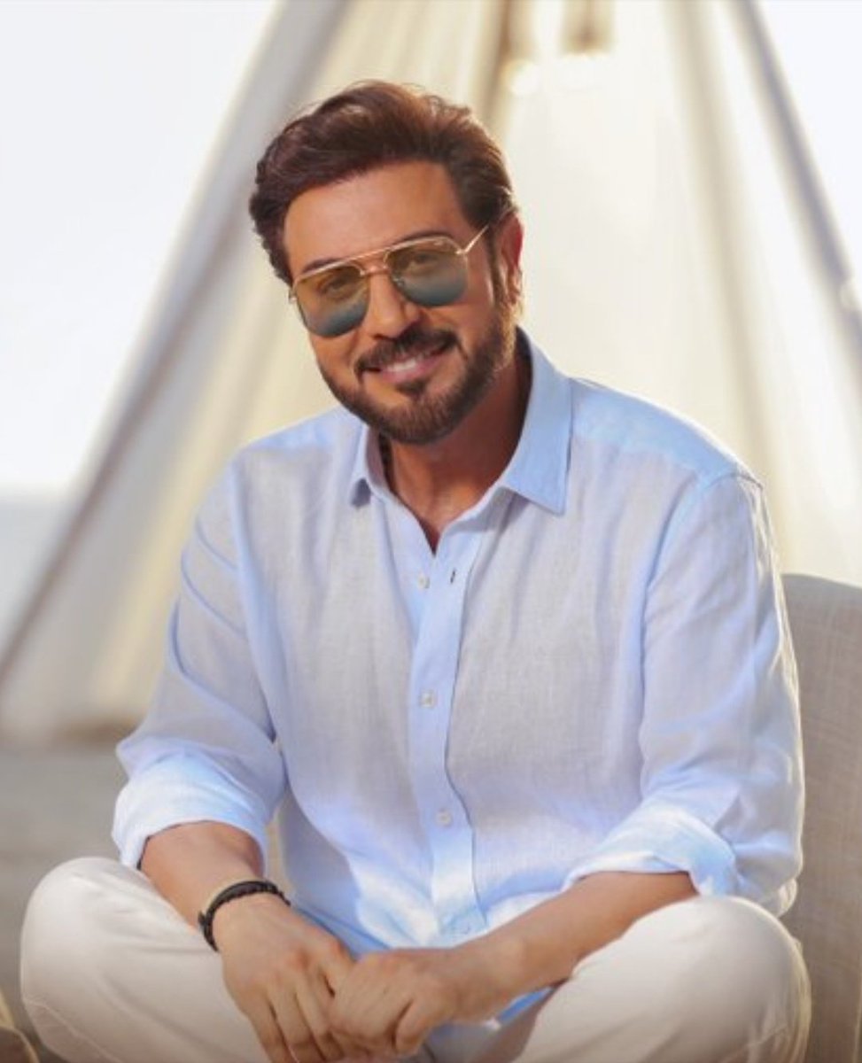 واحب في شخصيته كل تعقيد ♥
<a href="/majidalmohandis/">ماجد المهندس</a> ♥

#ماجد_المهندس #البضاعة 
youtu.be/uERtQw8NjLg?si…