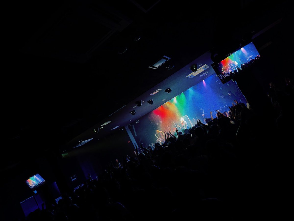 xoxleoxox's tweet photo. 「ReoNa 5th Anniversary Concert Tour“ハロー、アンハッピー”」@ Festhalle
高松にただいま…🐾
目の前の一瞬、一言に集中してたらあっという間の時間でした。
楽しんでもらえていますように。
お歌、届いてますように。

ありがとうございました…！
#ReoNa5th https://t.co/SKVNPKBWPt
