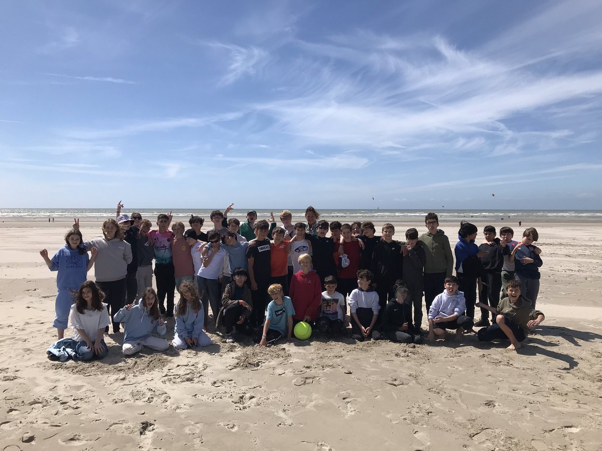 radnortrip's tweet photo. After a brilliant, but rainy, Randorail trip this morning we ended up in glorious sunshine on the beach at Le Touquet in the afternoon 🌊⚽️☀️🇫🇷 https://t.co/tVIi5Rv300
