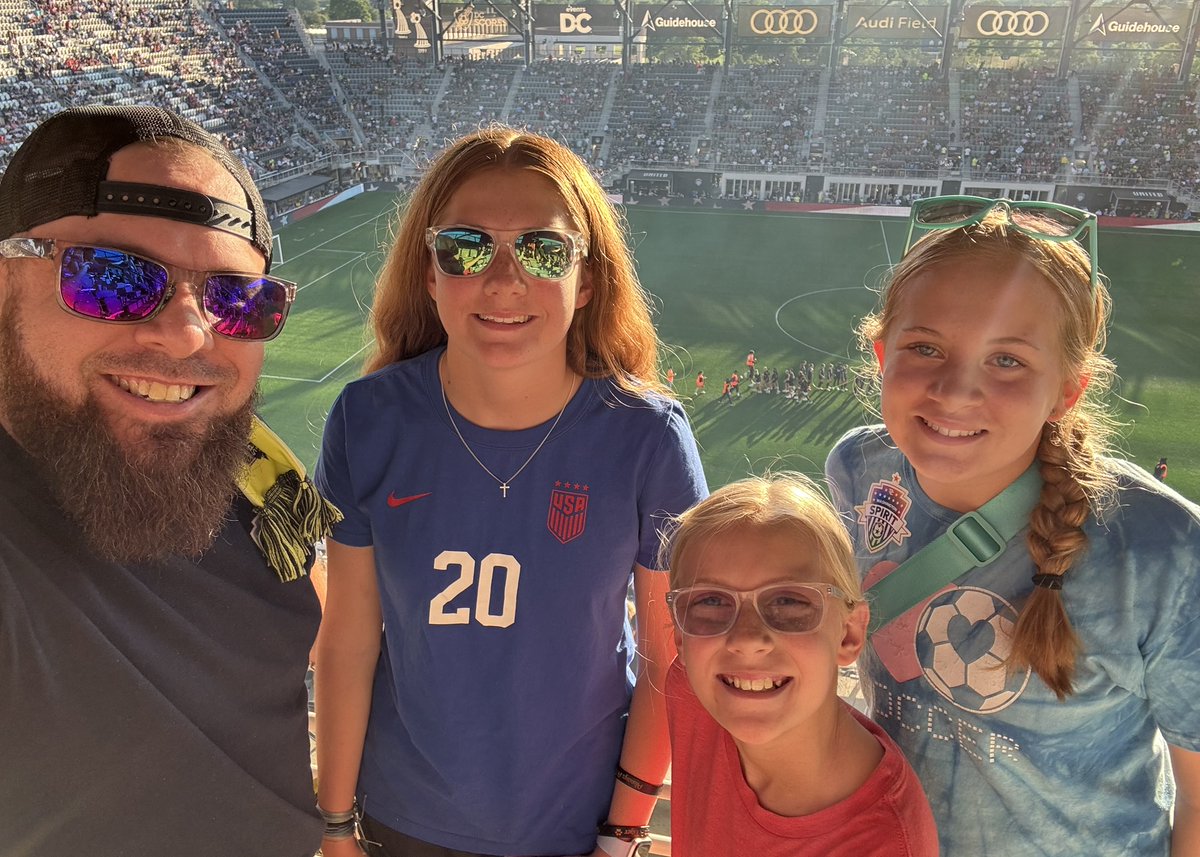 iSocialFanz's tweet photo. Happy Father's Day to all the amazing Dads out there! 

Celebrating Father's Day 2024 with my 3 Girls watching Soccer and golf! https://t.co/h9JaDfBiy1