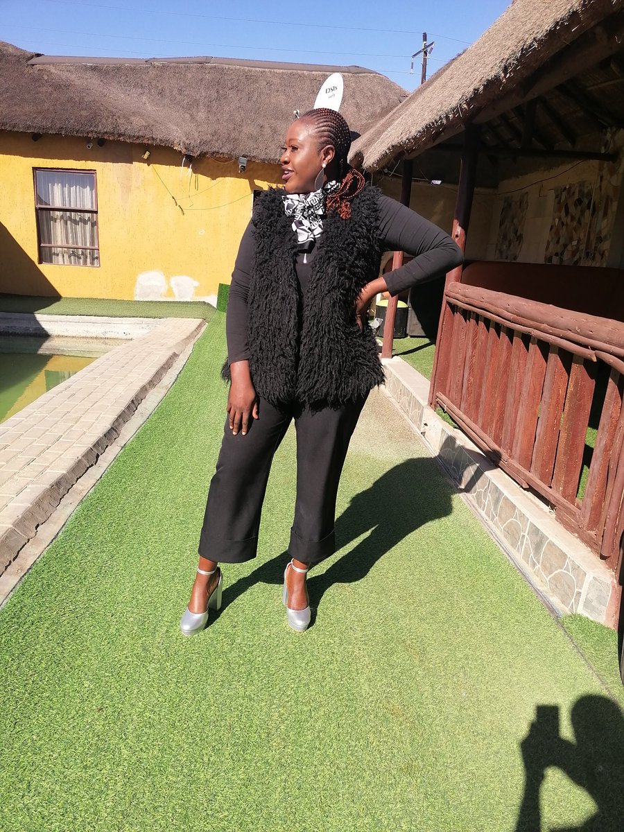 mphokiee26's tweet photo. Sunday 😊 😊 https://t.co/qRfahffp99