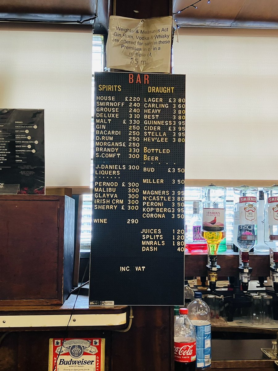 DennistounStyle's tweet photo. The Star Bar, Eglinton Toll, Glasgow aka St Andrew’s Cross. Traditional pub and home of the £4. 00 three- course lunch, Glasgow’s cheapest for 40 years. 7 days a week. The lounge was mobbed with lunchers. The food looked great! #thestarbar #glasgow #eglintontoll #3courselunch https://t.co/rpDFTazMma