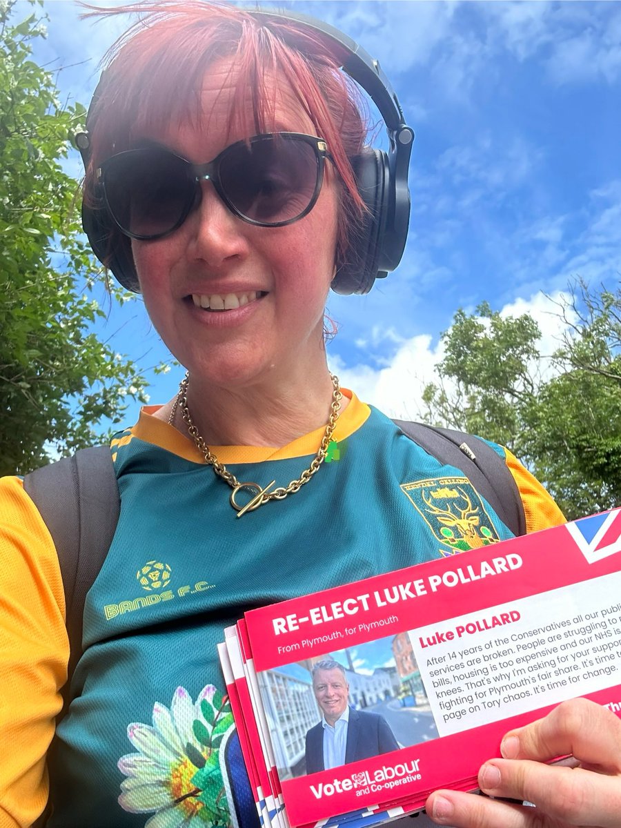Epic leafleting session today in sunny Mount Gould for <a href="/LukePollard/">Luke Pollard MP</a> <a href="/PlymouthLabour/">Plymouth Labour</a> #VoteLabour 🌹 #VoteLabourCoop 🐝