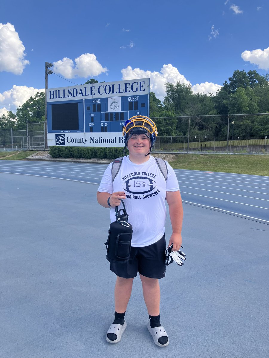 brycen_hook's tweet image. Had a Great time in Michigan at Hillsdale University for their Honor Roll Showcase and campus tour. Thank you coach @CoachShreff and staff for the hospitality and taking the time to work with me. @Hillsdale_FB @MarylandHigh @247recruiting @NCAAFootball @Hudl @DmvSportsLive6