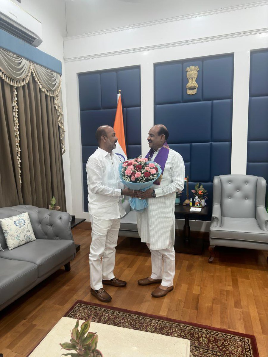 bandisanjay_bjp's tweet photo. Had a fruitful meeting with the esteemed Speaker of the 17th Lok Sabha, Shri @ombirlakota ji, today in New Delhi. Grateful for his guidance and support in our shared mission to serve the people of Bharat🇮🇳 https://t.co/wskJAE0th7