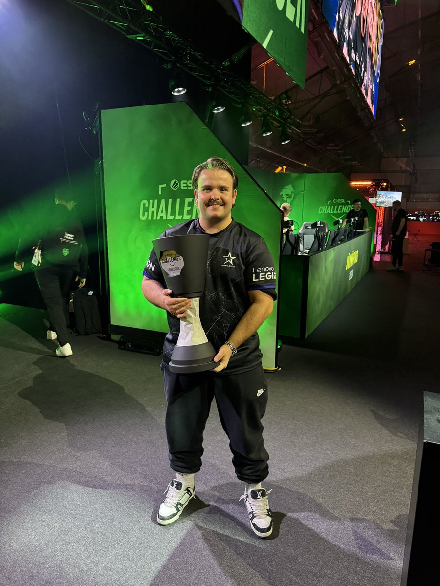 Won Dreamhack Jönköping 🤵🏽‍♂️💼 #businessasusual