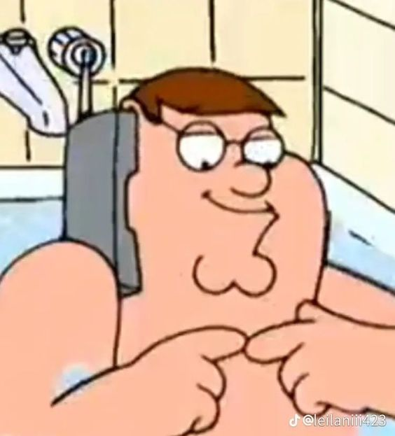 TenmaDarling's tweet photo. Love is when you do a poorly impression of Peter griffin to say ''I love you Lois'' to your partner and they answer with also a poorly impression of Lois saying ''I love you too Peter'' https://t.co/6GjNvhtUR8