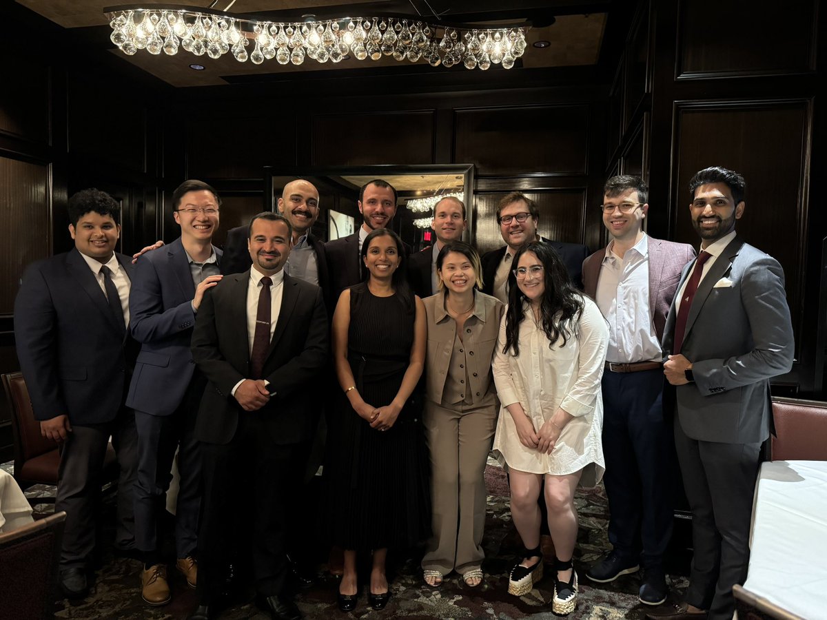 TuftsMCCVFellow's tweet photo. Congratulations to our third year fellows on their GRADUATION 🎓🎉 We are so proud of you. Your future patients are so lucky to have you. 

🚀 Next stop gen cards x2 and EP x2 https://t.co/qxtCAdkRGQ