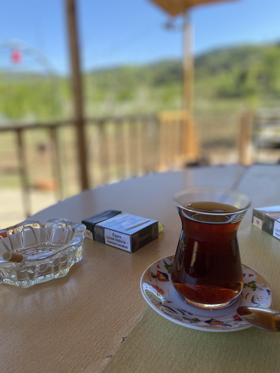 İyi bayramlar arkadaşlar 😊✋ Gelki burda hiç arkadaşım yok ama olsun