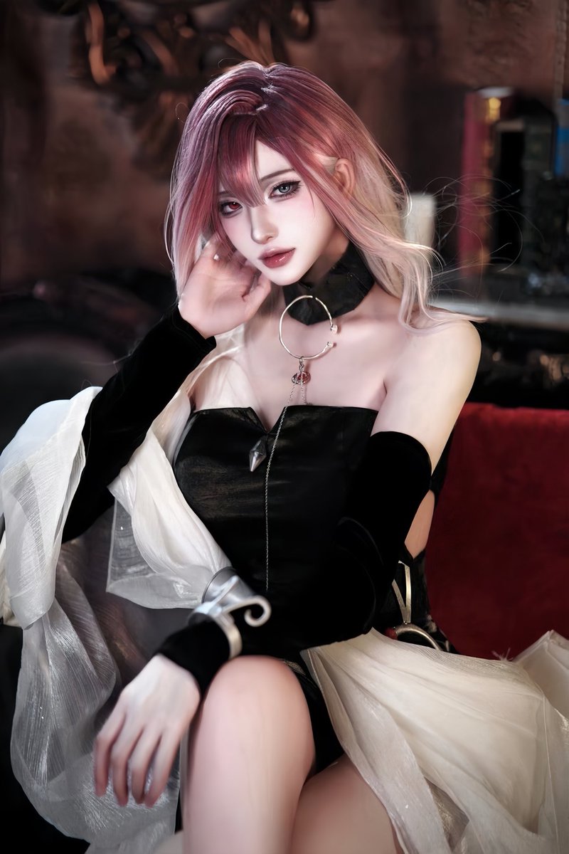一定要这样看着我吗？
#cosplay #无期迷途 #瑟琳 #pathtonowhere https://t.co/MS9Il4azoj
