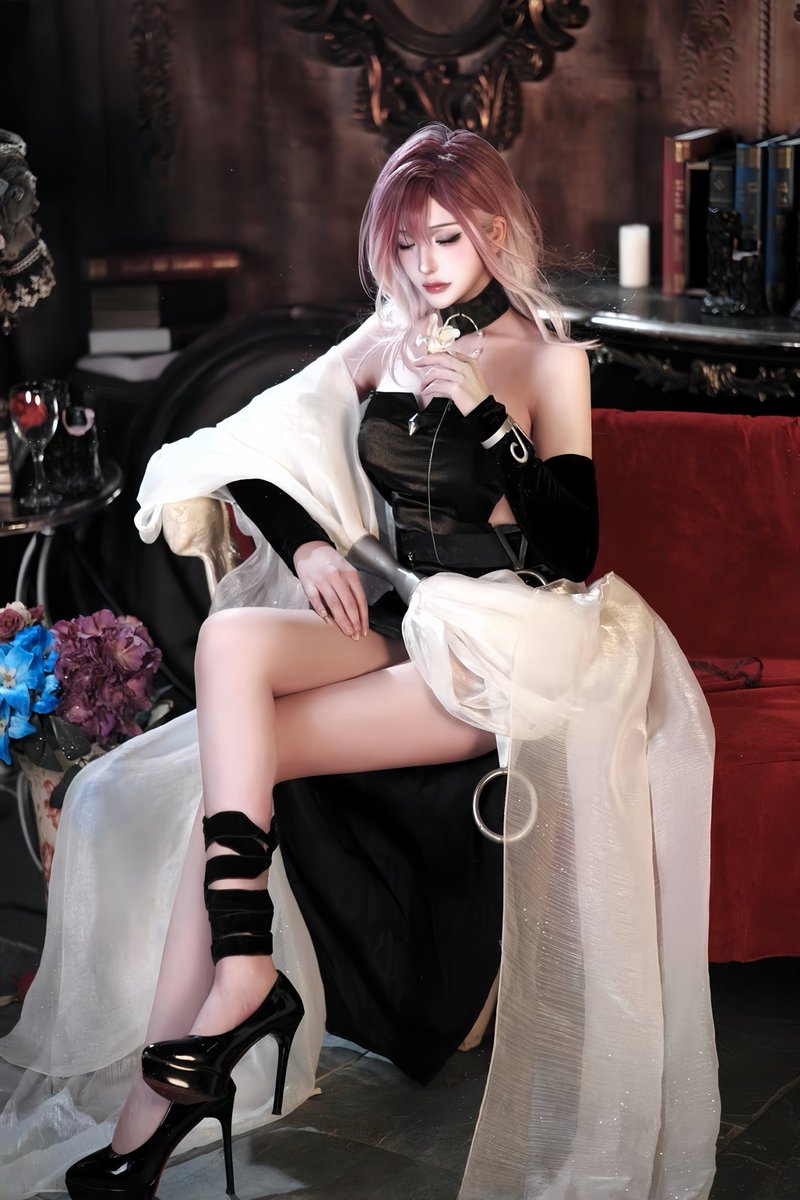 一定要这样看着我吗？
#cosplay #无期迷途 #瑟琳 #pathtonowhere https://t.co/MS9Il4azoj