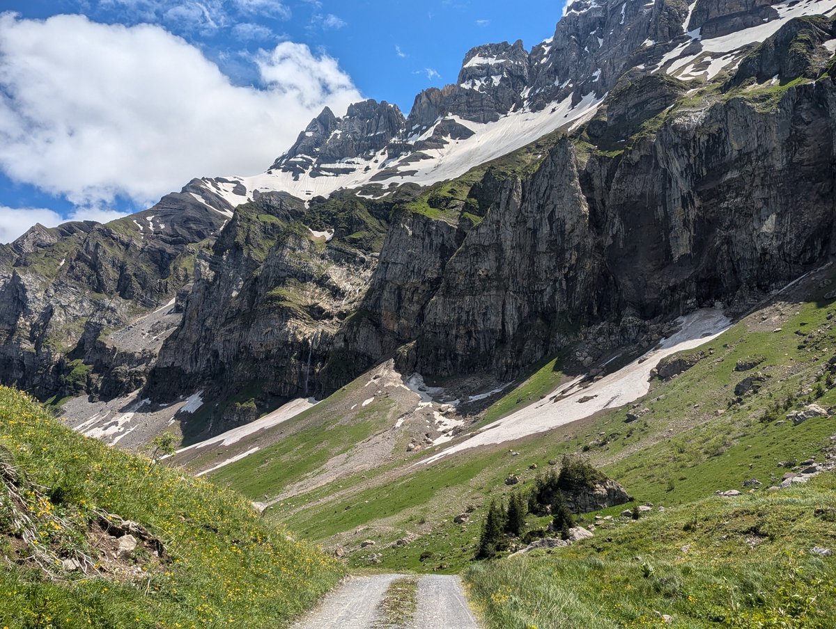 fquintao's tweet photo. Petit trail dans le backyard cet après-midi.
#barme #champery #rddm #regiondentsdumidi #dentsblanches
@RegDentsDuMidi https://t.co/L5OJ0BDjZM