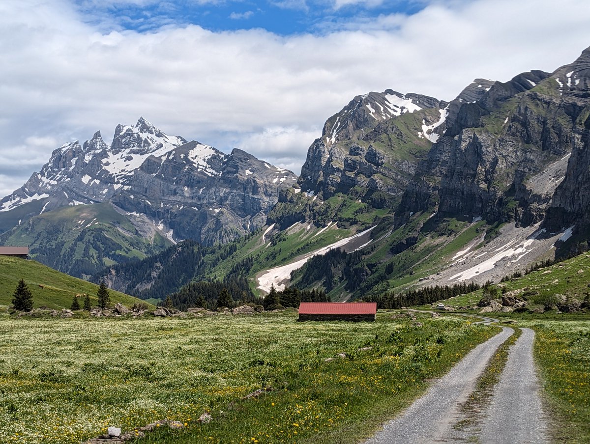 fquintao's tweet photo. Petit trail dans le backyard cet après-midi.
#barme #champery #rddm #regiondentsdumidi #dentsblanches
@RegDentsDuMidi https://t.co/L5OJ0BDjZM
