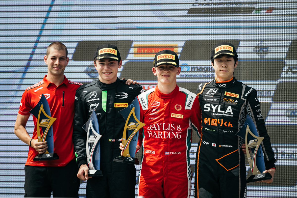 PREMA_Team's tweet image. Double 1-2 start ➡️ double 1-2 finish 🏁

Two wins and two full PREMA rookie podiums today 🏆

Great job, team 🙌

#PREMARacing #F4 #Vallelunga