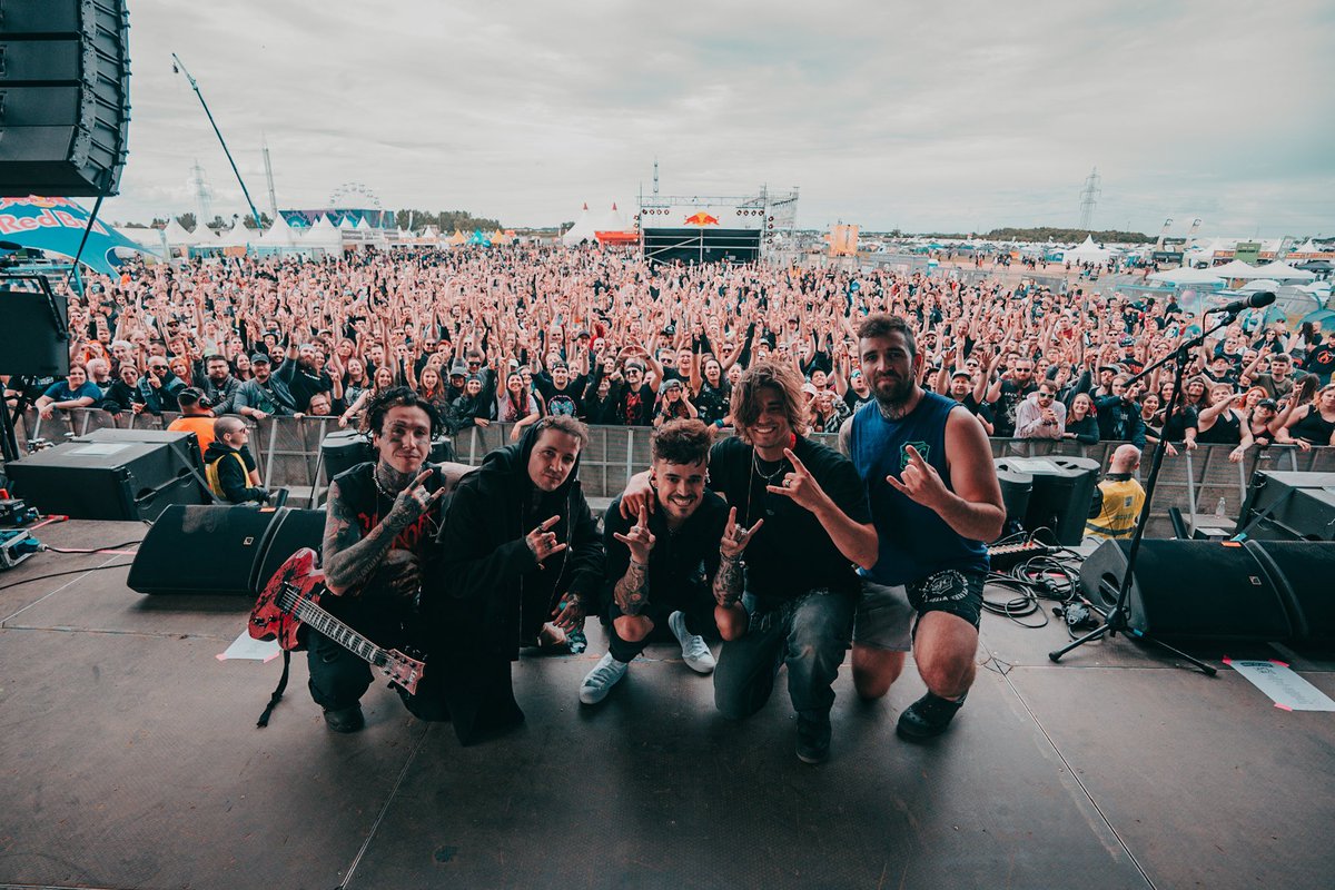 untiliwake's tweet photo. We’re still catching up on some posts, so here’s one for Nova Rock!

Austria, you were incredible! 🙏🖤
Thanks so much to Nova Rock Festival for having us! 🤘🇦🇹 https://t.co/WcCmtGqKYQ