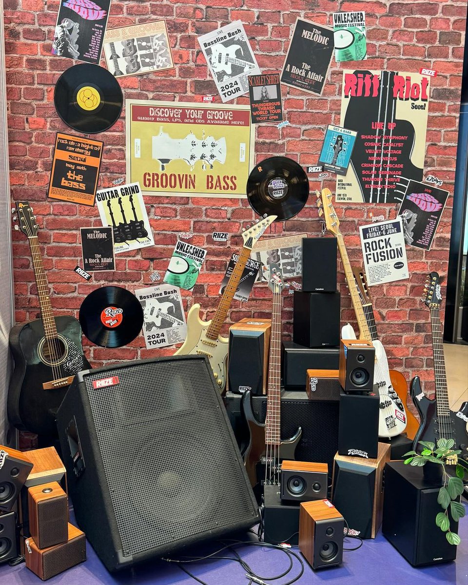 Shbinyu's tweet photo. Discover the essence of creativity and community at the RIIZING popup store at Starfield Suwon. Explore our curated collection of many stuff from music instrumental or merchandise. https://t.co/Xr3q9l6ajF