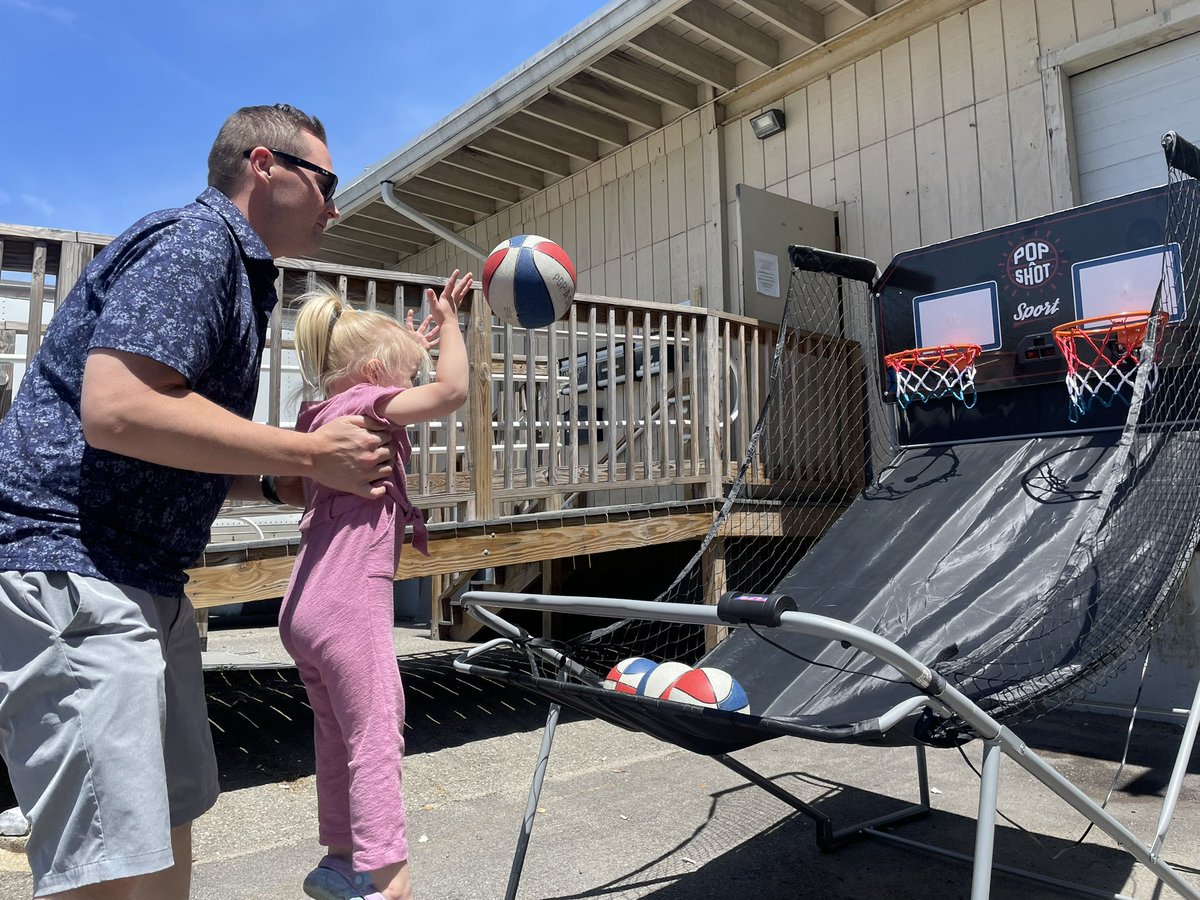 Some happy Dad’s at <a href="/greatergoodbrew/">Greater Good Imperial Brew Co.</a> Father’s Day Fest! Bring Dad for a cold beer and some awesome food and live music! It’s FREE to get in!