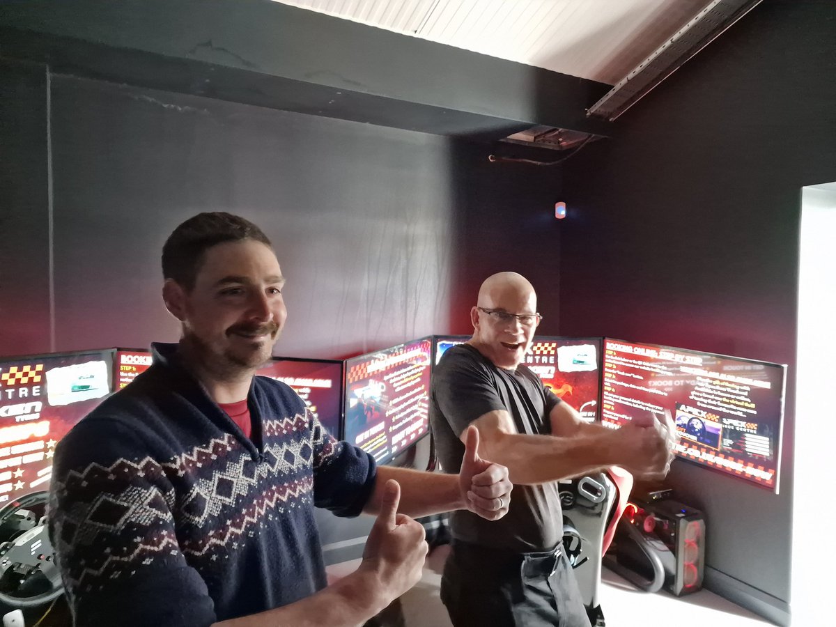 QuickMouseClick's tweet image. Just tried out sim racing for the first time @ApexRaceCentre and it was bloody brilliant. They have 20% off sessions right now - go and see for yourself